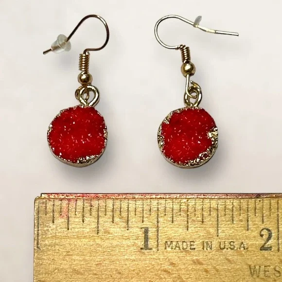 Druzy Red Drop Dangle Earrings Gold-Plated Alloy and Resin NWOT - Picture 6 of 6
